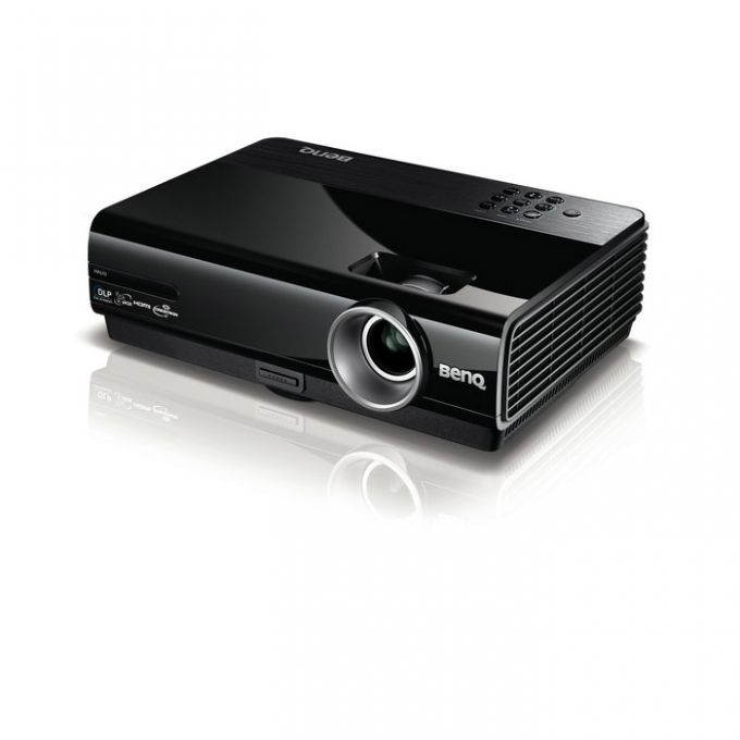 голяма снимка на PROJECTOR BENQ MP670 /3200LU