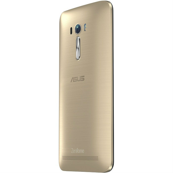 голяма снимка на ASUS ZENSELFIE ZD551KL-6G